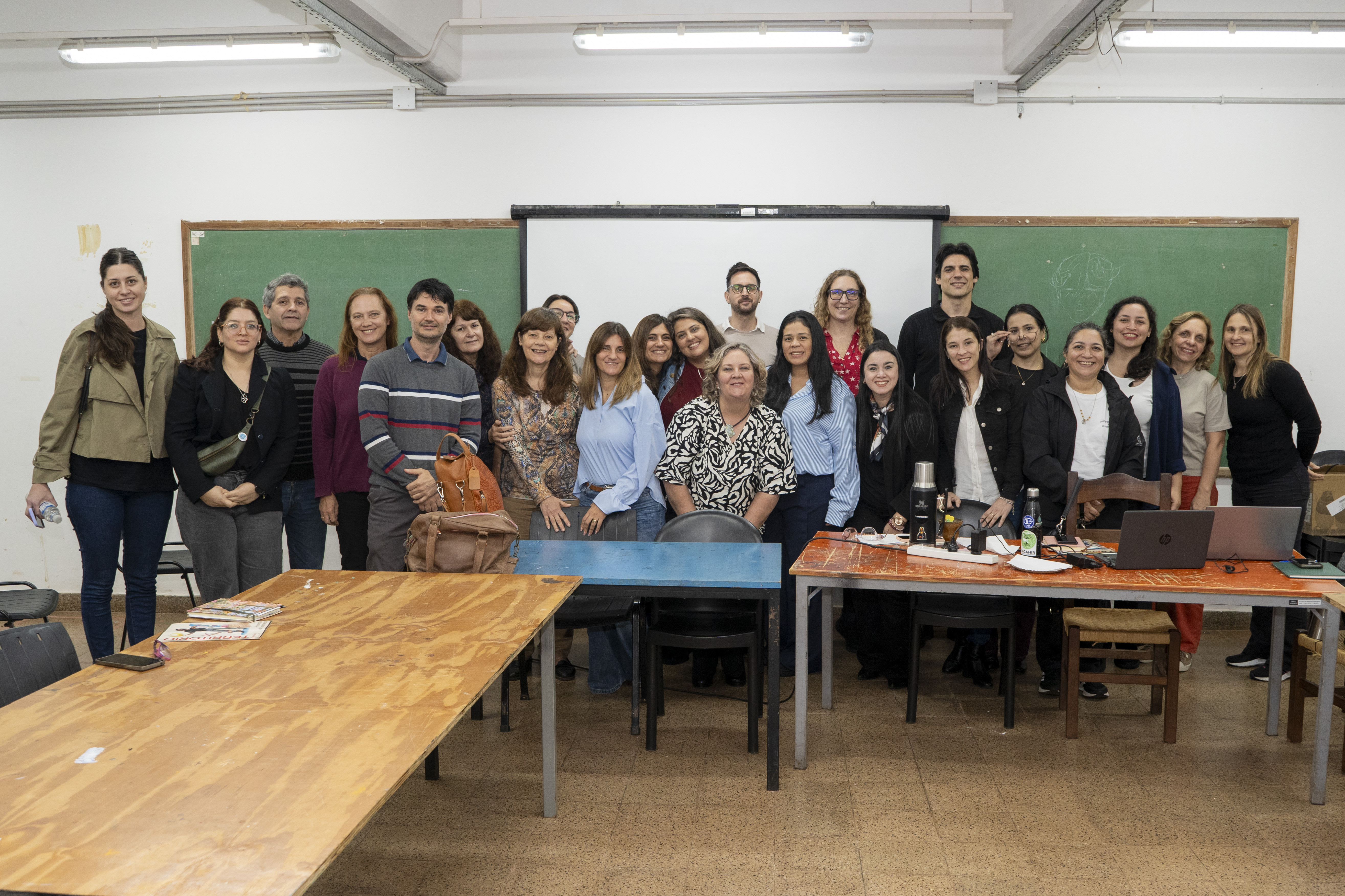 & de agosto facultad de Arte y Diseño UNaM 